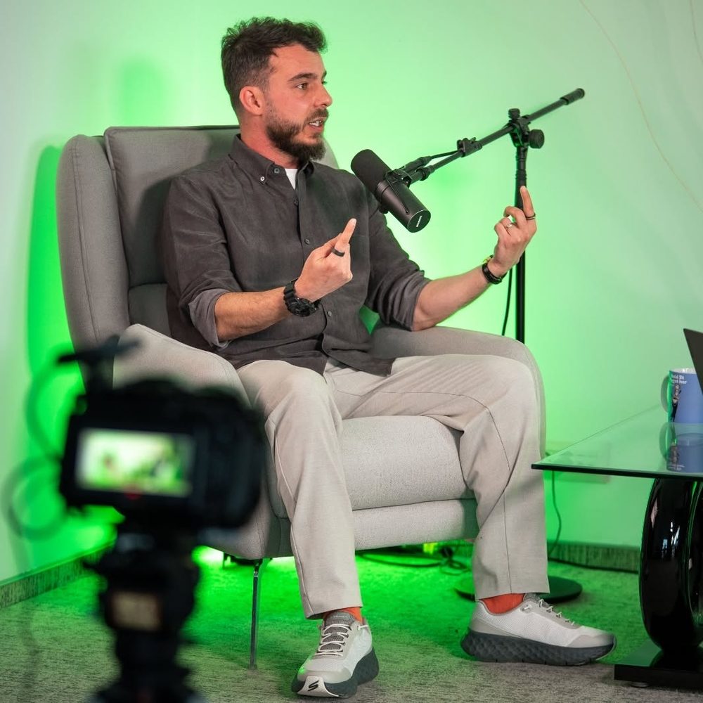 Ovidiu Golea într-un interviu podcast